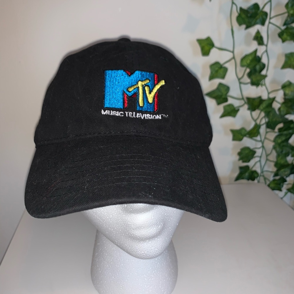 MTV hat